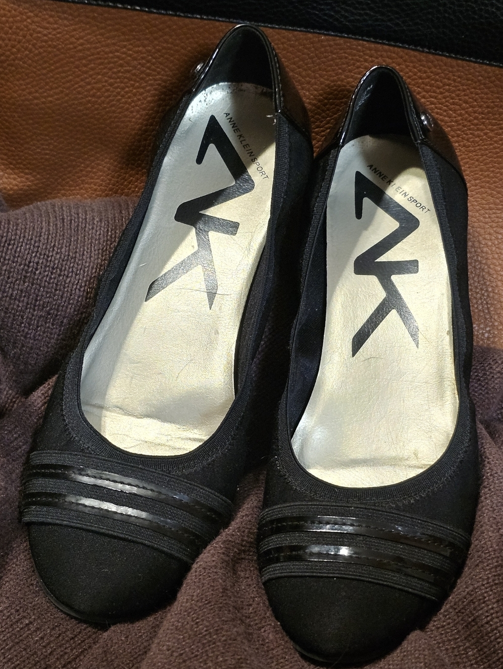 Anne Klein Sport Black Ballet Flats Patent Cap Toe Slip On Fabric AK Logo